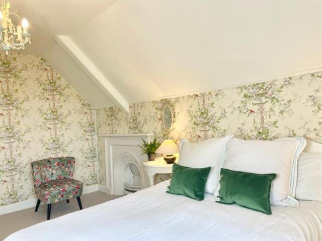 The Mount Somerton Retreat - Nr Bruton, Glastonbury, The Spectacular Wells Cathedral, Millfield School, Leonardo Helicopters, Yeovilton ภายนอก รูปภาพ