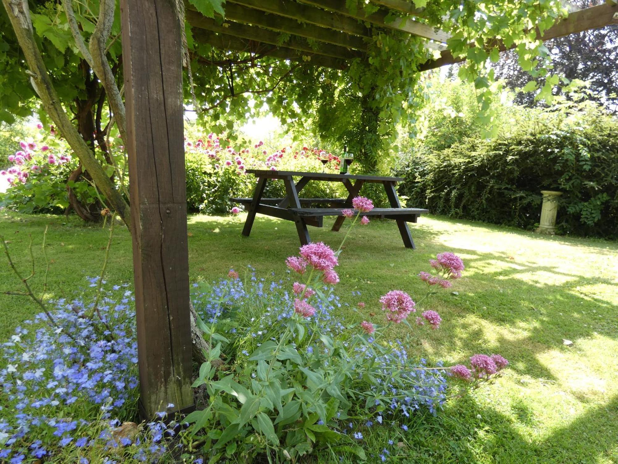 The Mount Somerton Retreat - Nr Bruton, Glastonbury, The Spectacular Wells Cathedral, Millfield School, Leonardo Helicopters, Yeovilton ภายนอก รูปภาพ