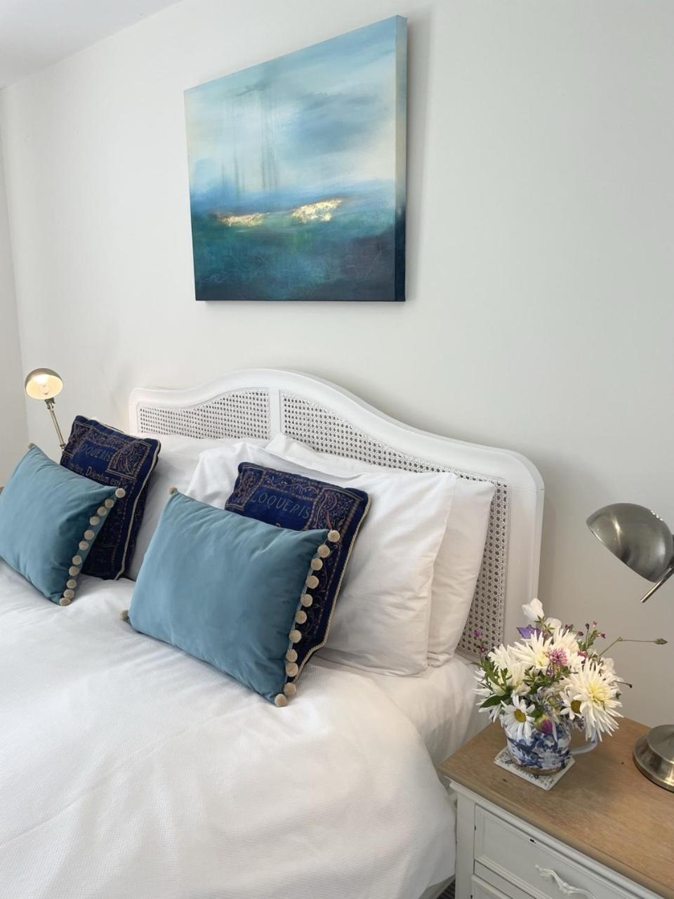 The Mount Somerton Retreat - Nr Bruton, Glastonbury, The Spectacular Wells Cathedral, Millfield School, Leonardo Helicopters, Yeovilton ภายนอก รูปภาพ